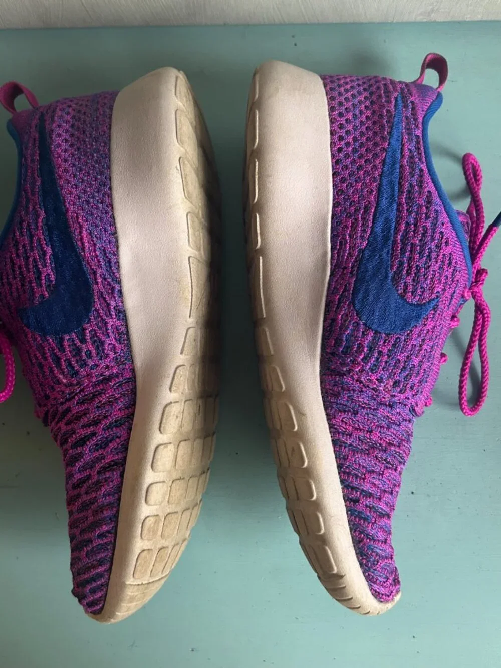 Nike Women's Roshe One Flyknit Fuchsia Flash Sneaker Running Shoes Size 7 Marled